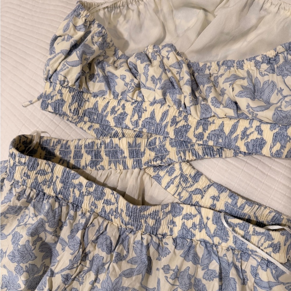MARBLE Blue and Cream Floral Halter Romper - Picture 7 of 9